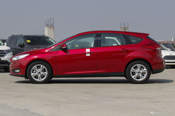 2017款福克斯两厢1.6L自动舒适型智行版