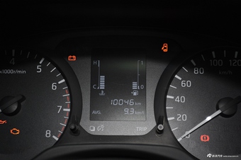 2017款纳瓦拉2.5L手动两驱旗舰版QR25