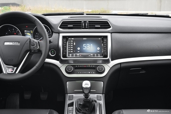 2017款哈弗H6 Coupe 2.0T手动两驱都市型红标