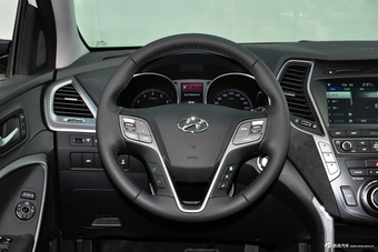 2017款格越3.0L自动7座四驱旗舰豪华科技套件