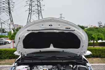 2018款广汽丰田雷凌185T CVT豪华版