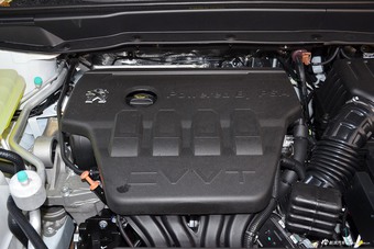 2016款东风MX5 2.0L自动旗舰型