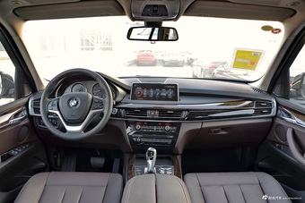 2017款 宝马X5 3.0T  自动xDrive35i 典雅型图片