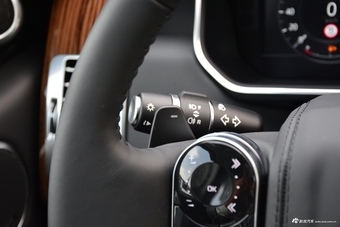 2018款揽胜3.0L自动V6 SC Vogue SE创世加长版