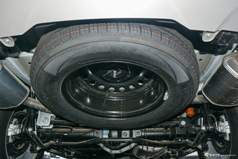 2017上汽大通D90 2.0T手动两驱火星