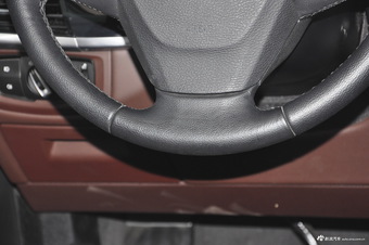 2015款宝马X5 2.0T自动xDrive28i