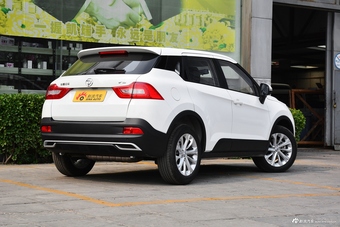 2017款中华V3 1.5L手动舒适型