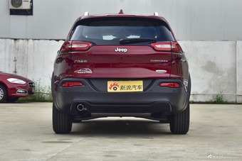 2016款自由光2.0L自动优越版 落霞红