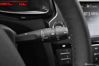 2017款DS 6 1.6T自动豪华版THP160