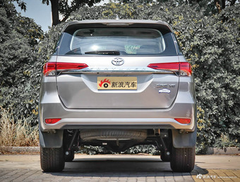 20万真正的越野车 丰田奔跑者性能秒掉同级一切SUV