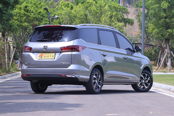 2018款宝骏360 基本型