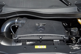 2016款奔驰威霆2.0T自动精英版 太空银