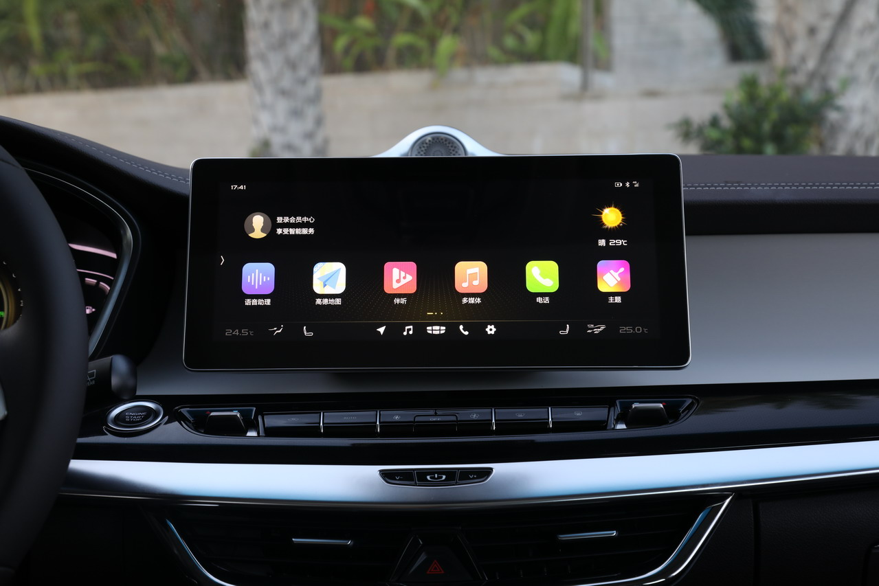 2019款吉利嘉际 1.5TD MHEV DCT尊享型