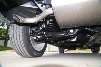 2017款众泰T700 1.8T自动尊享型