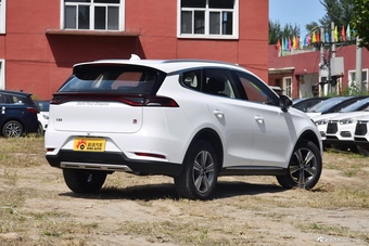 2018款比亚迪唐2.0T 智联尊悦型