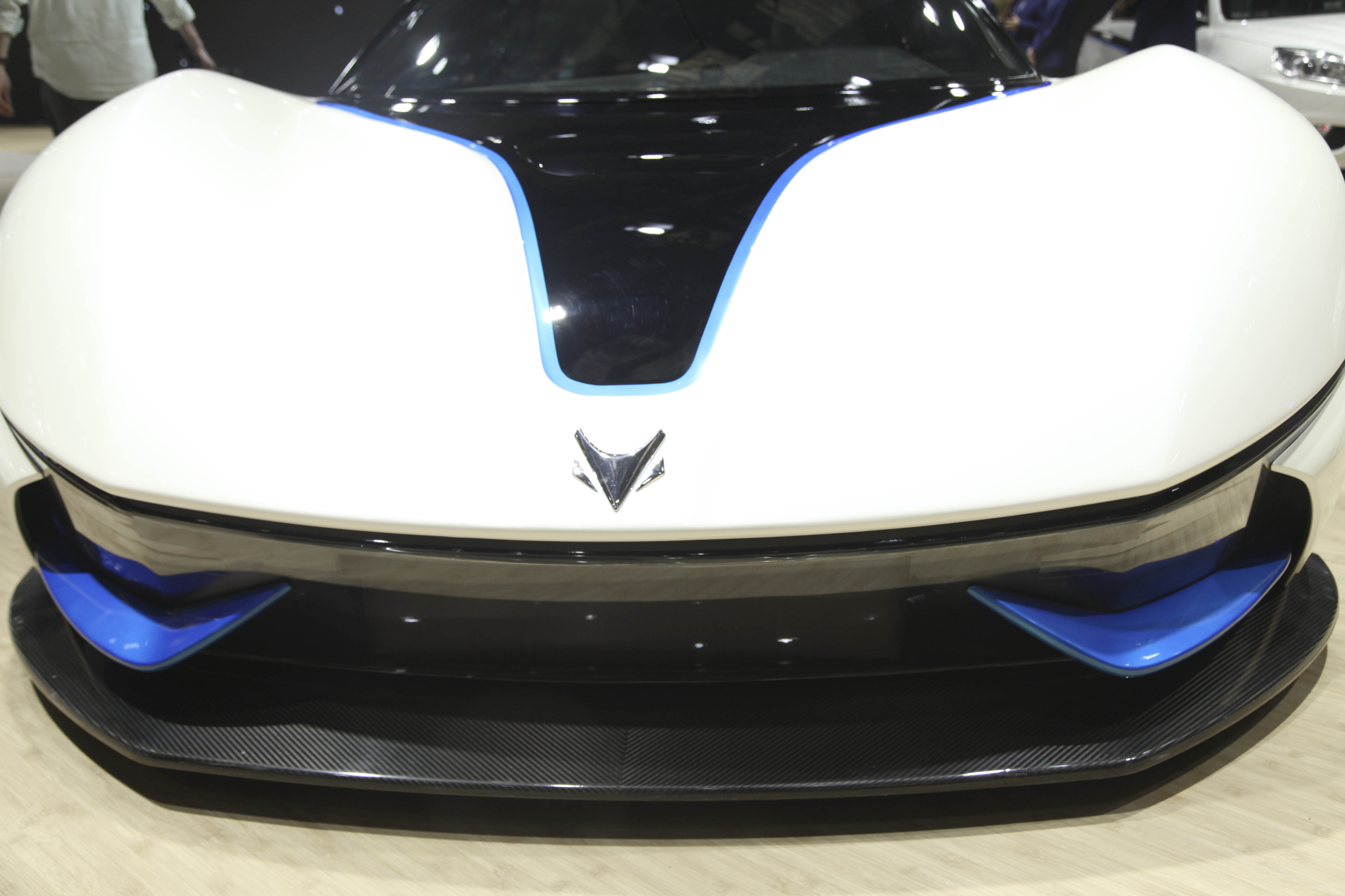 北汽新能源ARCFOX-7