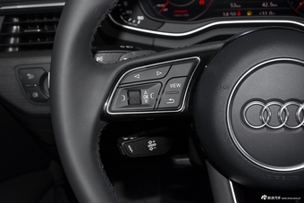 2017款奥迪A4L Plus 2.0T自动40TFSI风尚型