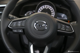 2018款马自达CX-4 2.0L自动两驱蓝天品位版