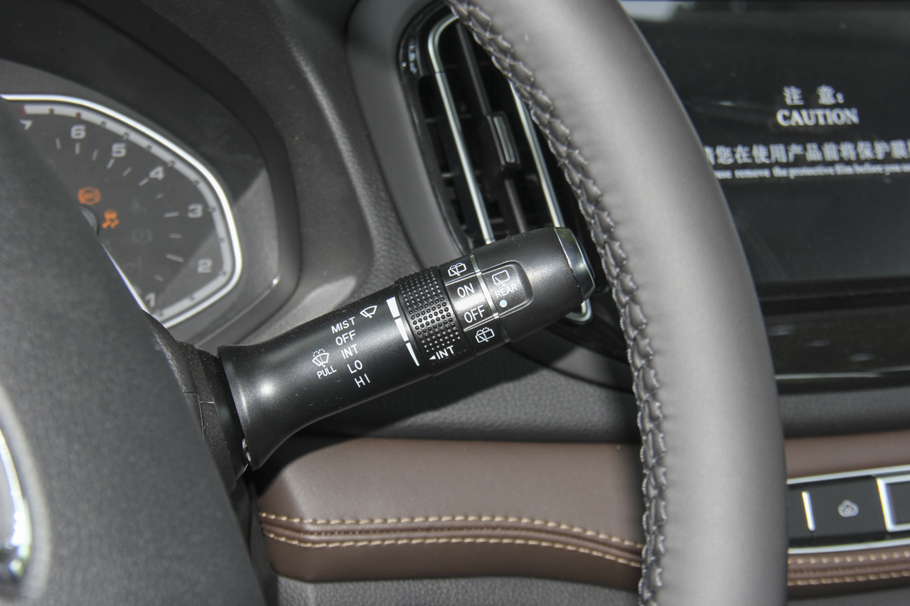 2018款瑞虎7 1.5T手动精英版