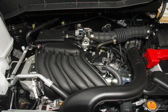 2016款NV200 1.6L自动尊享型 碧玉黑