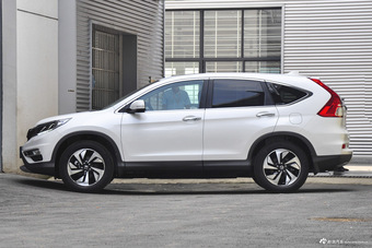 2015款CR-V 2.4L自动四驱尊贵版