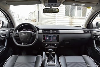 2017款观致3三厢1.6L自动致悦型