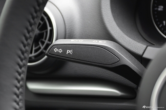 2018款奥迪A3 30周年型1.4T自动Sportback 35TFSI运动型