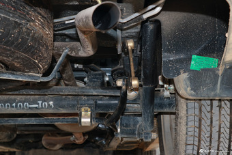 	2016款北汽幻速H3F 1.5L手动豪华型7座