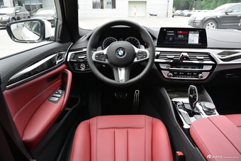 2018款宝马 5系改款 530Li xDrive M运动套装