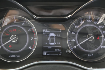 2016款 宝骏560 1.5T手动豪华型