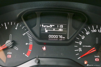 2018款全新爱丽舍1.6L手动舒适型