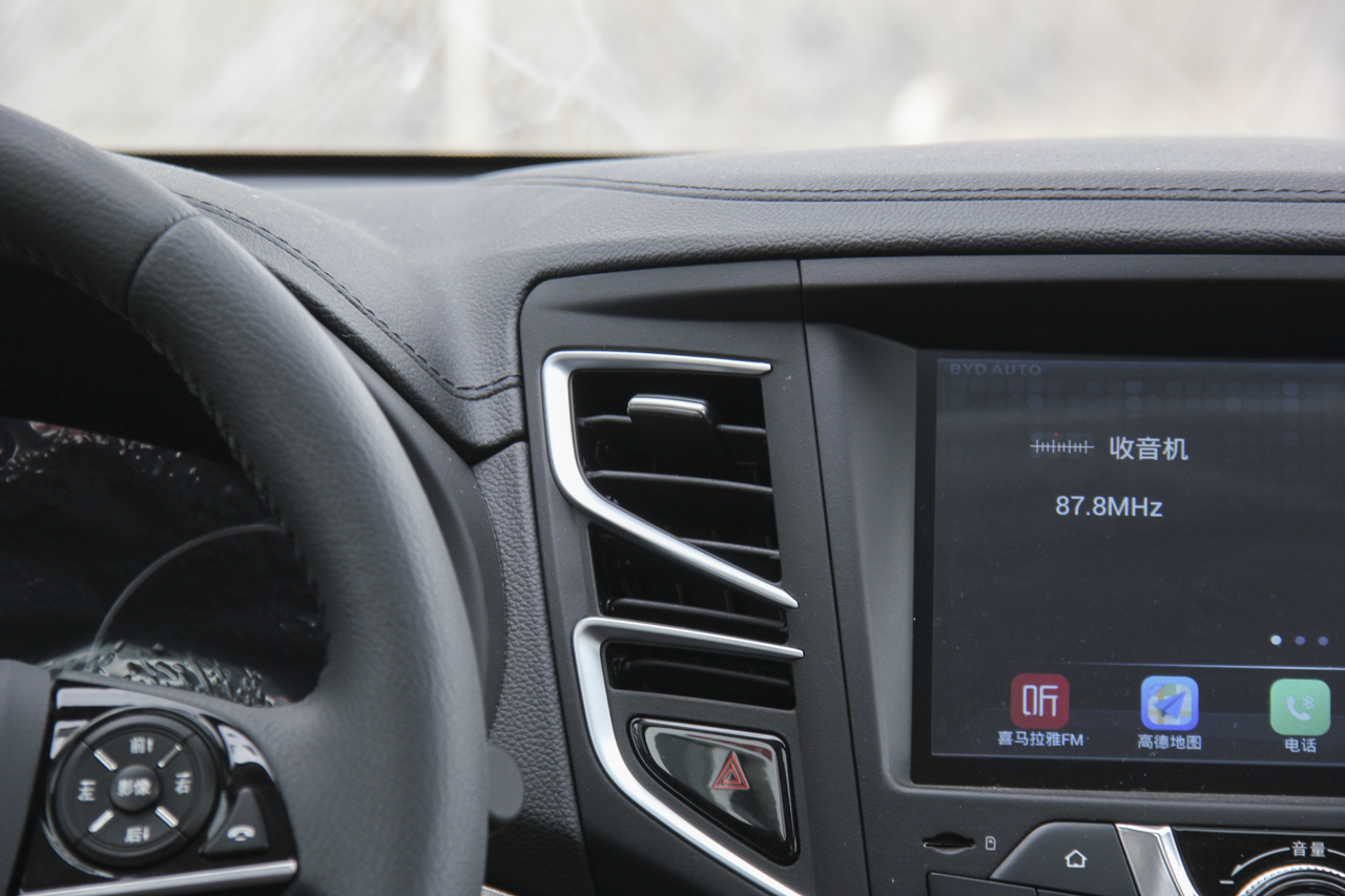 2018款比亚迪宋1.5TID手动智联尊享型