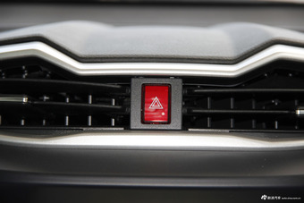 2016款比亚迪元1.5L手动舒适型