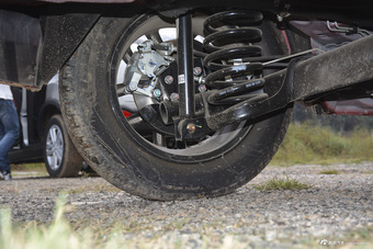 2016款长安欧尚1.5L手动精英型