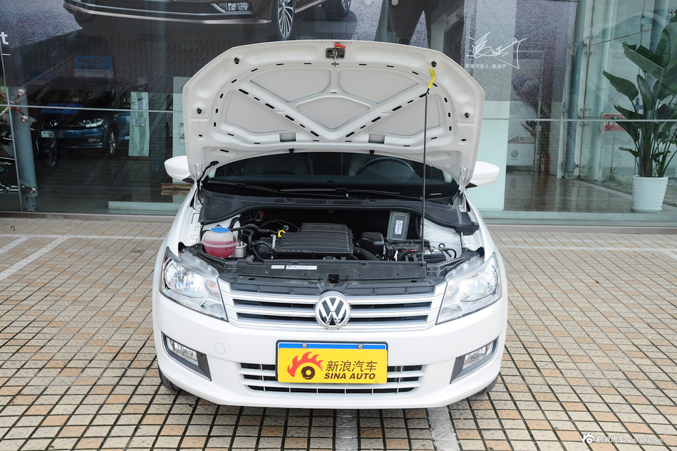 2016款桑塔纳1.6L自动豪华版