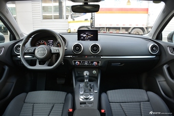 2019款奥迪A3 1.4T自动Limousine 40 TFSI运动型国VI图片