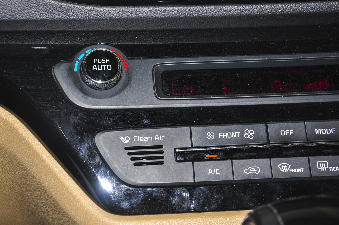 2015款嘉华（进口）3.3L自动豪华版 国IV