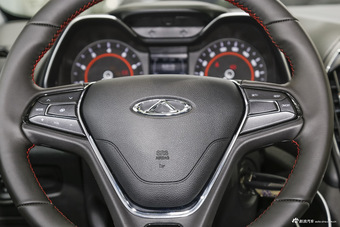 2016款艾瑞泽5 1.5L自动领锐版 俊逸白