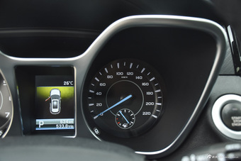 2016款驭胜S330 1.5T自动两驱时尚版