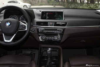 2018款宝马X1 2.0T自动xDrive25Li豪华型