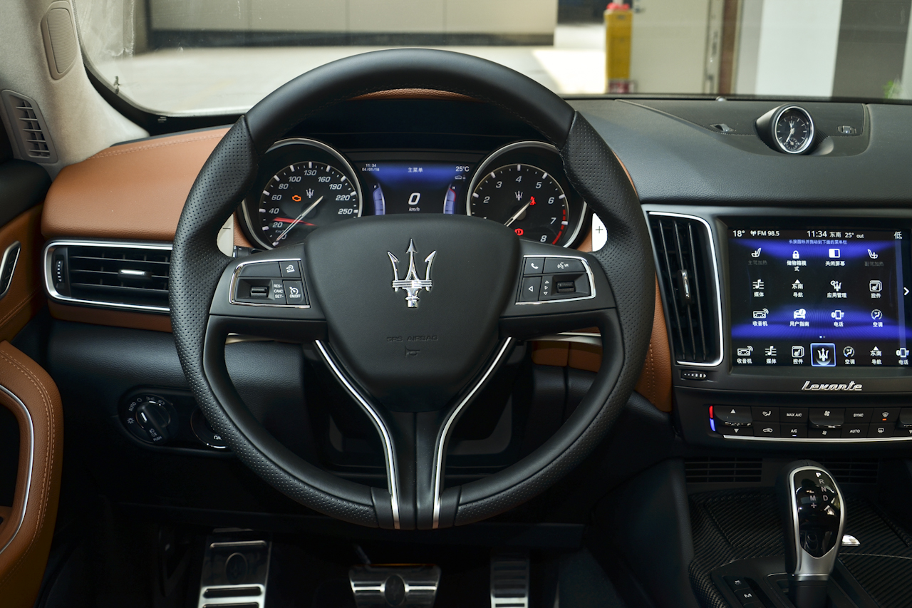 2018款Levante 3.0T自动350Hp 运动版（暂无参数）