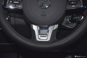 2016款北京BJ40L 2.3T自动四驱尊享版