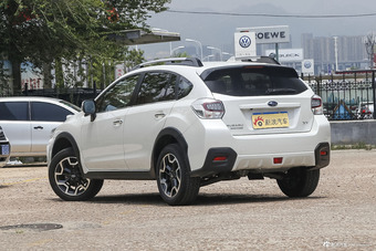 2016款斯巴鲁XV 2.0L自动精英导航版