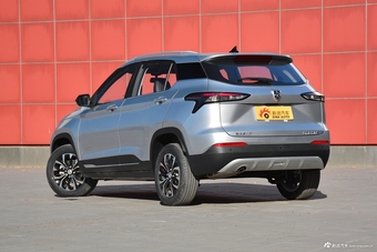 2019款宝骏510 1.5L手动尊享型