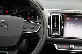 2017款雪铁龙C6 1.8T自动豪华型