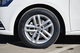 2017款朗行1.4T自动舒适版230TSI DSG