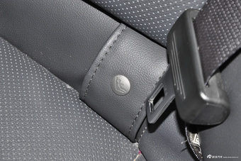 2016款力狮 2.5L自动全驱荣耀版