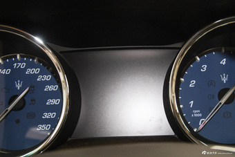 2013款总裁 3.0T自动V6标准型