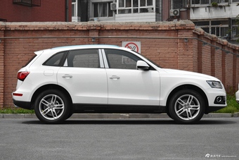 2017款奥迪Q5 2.0T自动40TFSI技术型