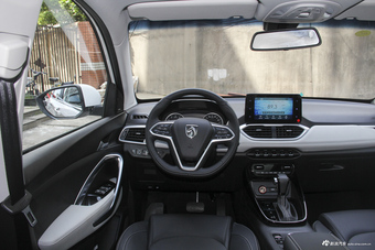 2018款宝骏530 1.5T DCT旗舰型